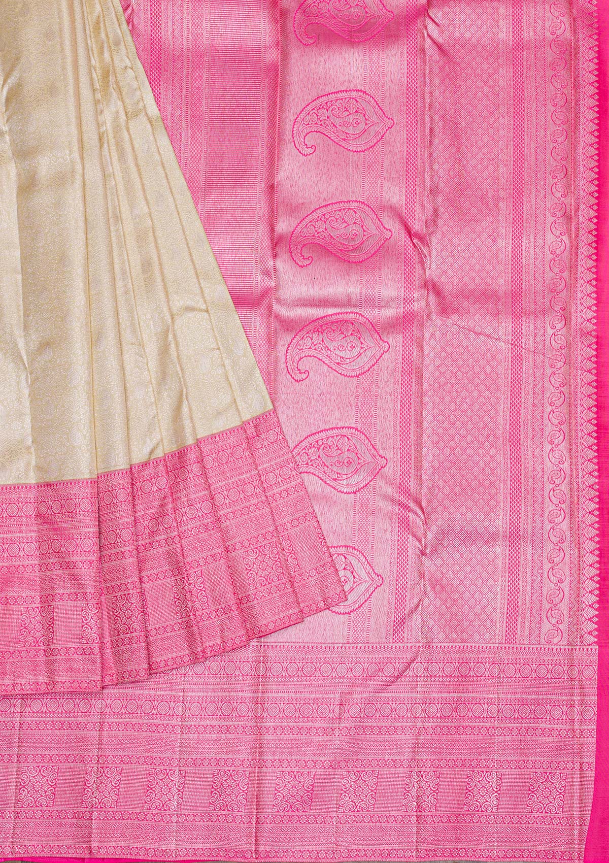 Sandal with Gold Dual Tone Kanchipuram Silk Saree